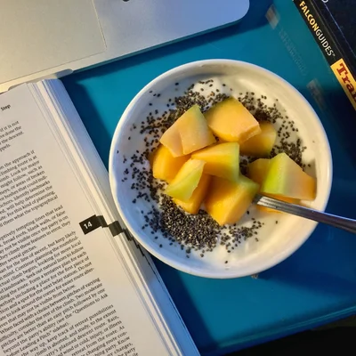 Recipe of Quick yogurt with fruit on the DeliRec recipe website