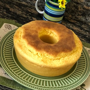 Cornmeal Cake with 3 ingredients