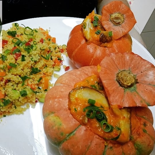 Photo of the Moroccan couscous and mini pumpkins stuffed with shitake bobó – recipe of Moroccan couscous and mini pumpkins stuffed with shitake bobó on DeliRec