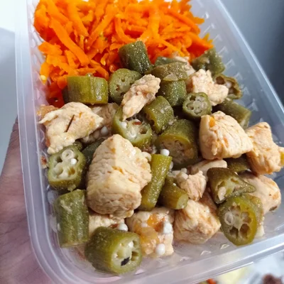 Recipe of Chicken with okra from Minas Gerais on the DeliRec recipe website