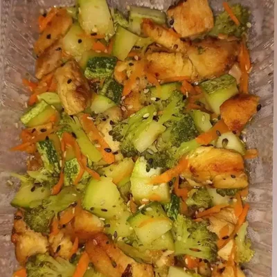 Recipe of Shredded chicken with vegetables on the DeliRec recipe website
