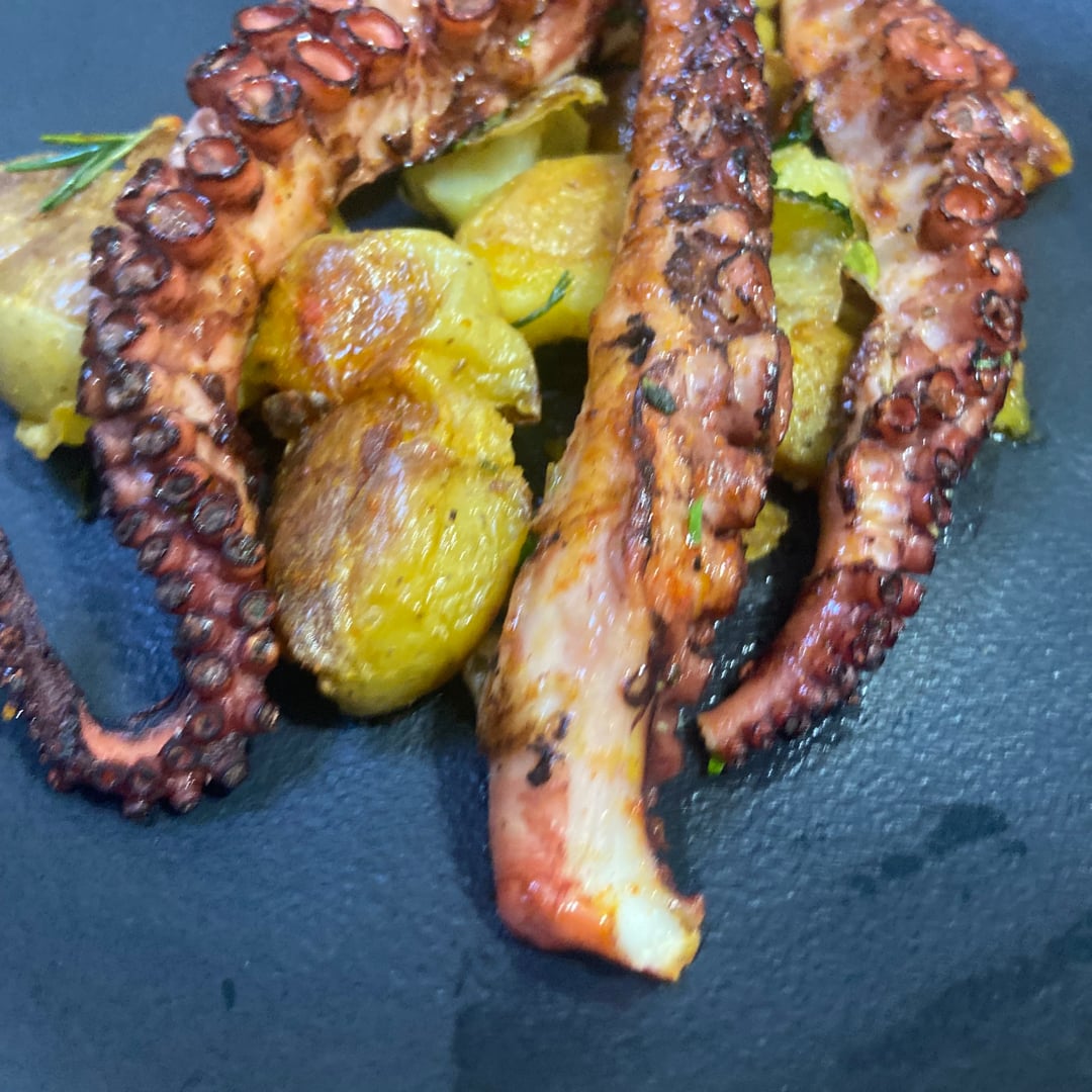 Photo of the Grilled octopus with mashed potatoes – recipe of Grilled octopus with mashed potatoes on DeliRec
