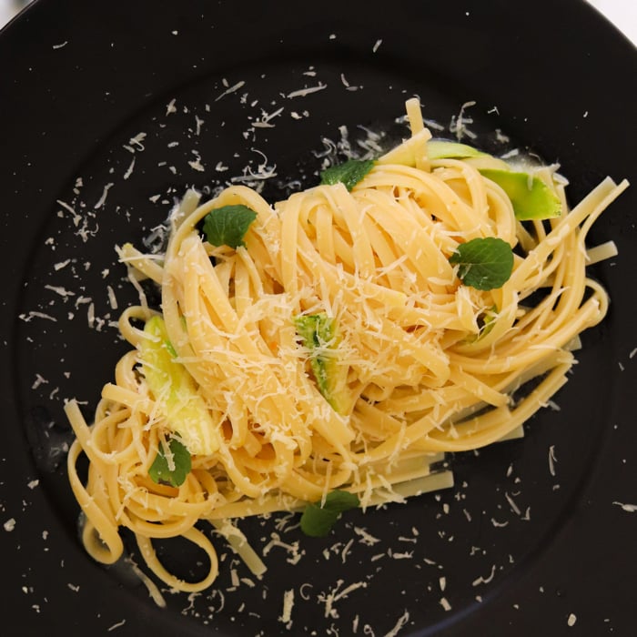 Foto da Espaguete com abobrinha e hortelã  - receita de Espaguete com abobrinha e hortelã  no DeliRec