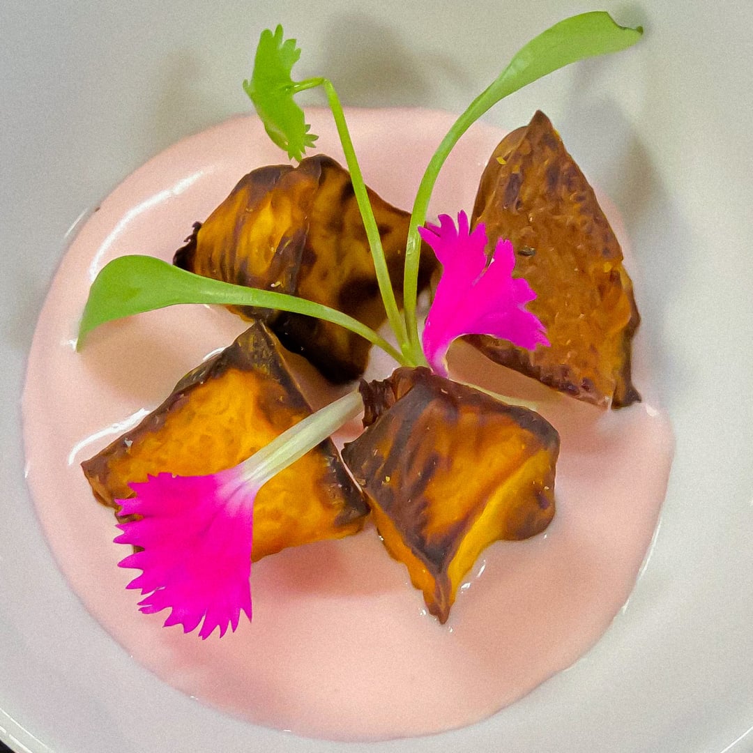 Photo of the Roasted Pumpkin with Beetroot Citrus Sauce – recipe of Roasted Pumpkin with Beetroot Citrus Sauce on DeliRec