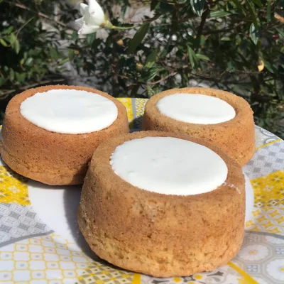 Recipe of Mini pool cake with nest mousse on the DeliRec recipe website