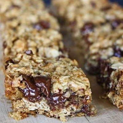Recipe of Chocolate oatmeal breakfast bar on the DeliRec recipe website