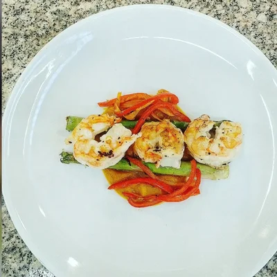 Recipe of Shrimp and Asparagus with Pumpkin Cream on the DeliRec recipe website