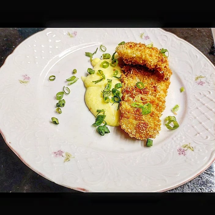 Photo of the Milanese Tilapia with Hollandaise Sauce – recipe of Milanese Tilapia with Hollandaise Sauce on DeliRec
