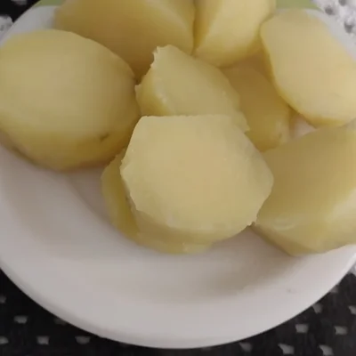 Recipe of quick boiled potato on the DeliRec recipe website