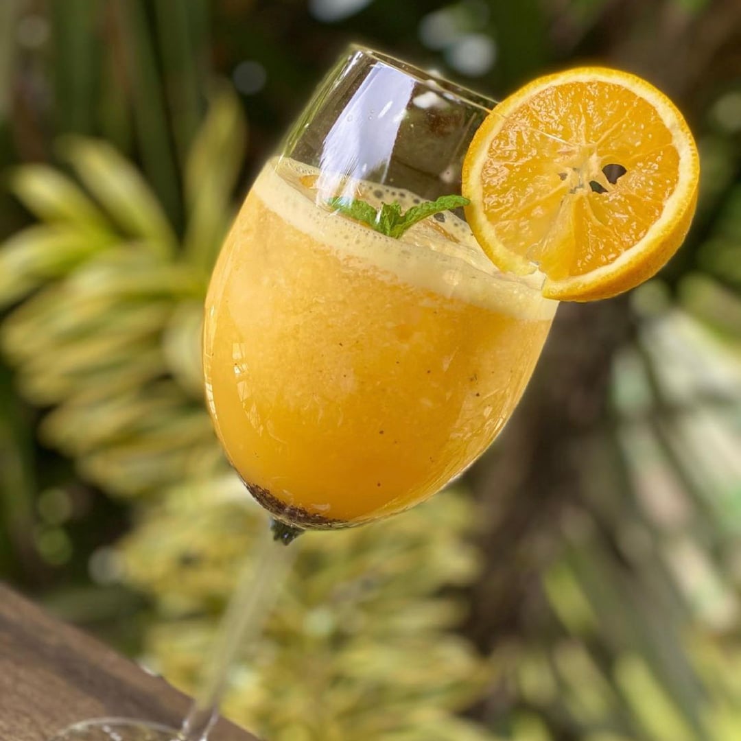Photo of the Non-alcoholic Kombucha drink with yellow fruits – recipe of Non-alcoholic Kombucha drink with yellow fruits on DeliRec