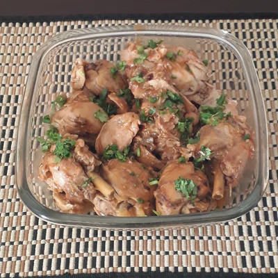 Recipe of Chicken thigh in the pressure cooker on the DeliRec recipe website
