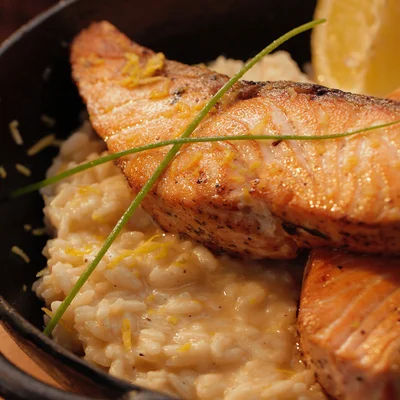 Recipe of Lemon Risotto with Grilled Salmon on the DeliRec recipe website