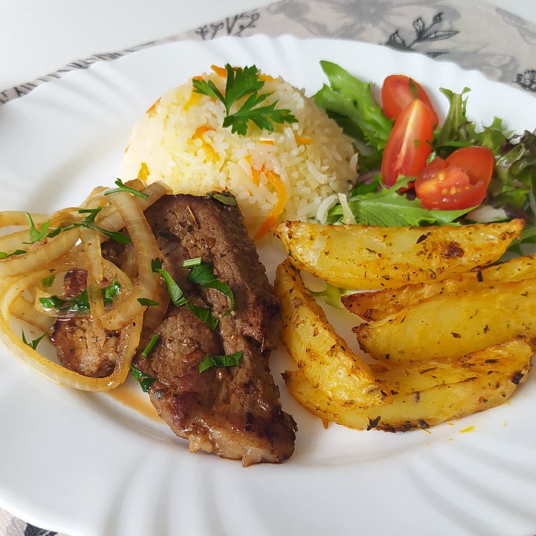 Photo of the Beef steak with rustic potatoes – recipe of Beef steak with rustic potatoes on DeliRec