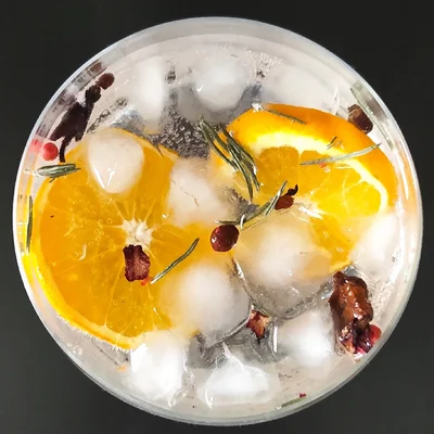 Recipe of Spiced Gin Tonic on the DeliRec recipe website