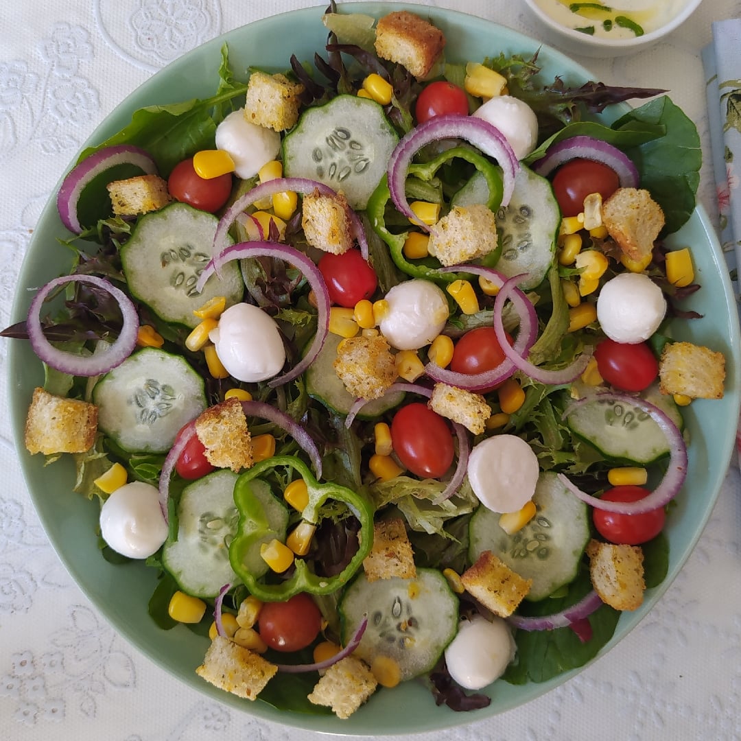 Photo of the Salad complete with yogurt dressing – recipe of Salad complete with yogurt dressing on DeliRec