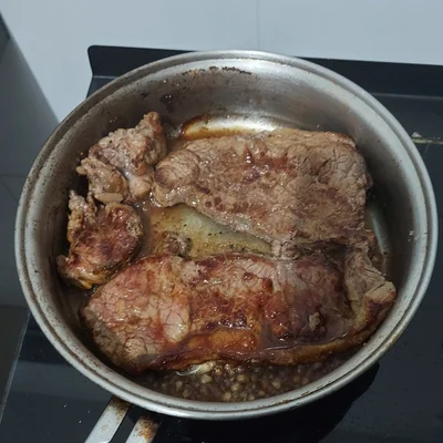 Recipe of Meat fried in olive oil and seasoned on the DeliRec recipe website