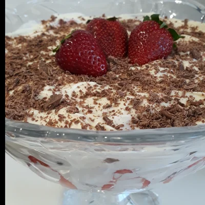Recipe of Strawberry Delight Pie on the DeliRec recipe website