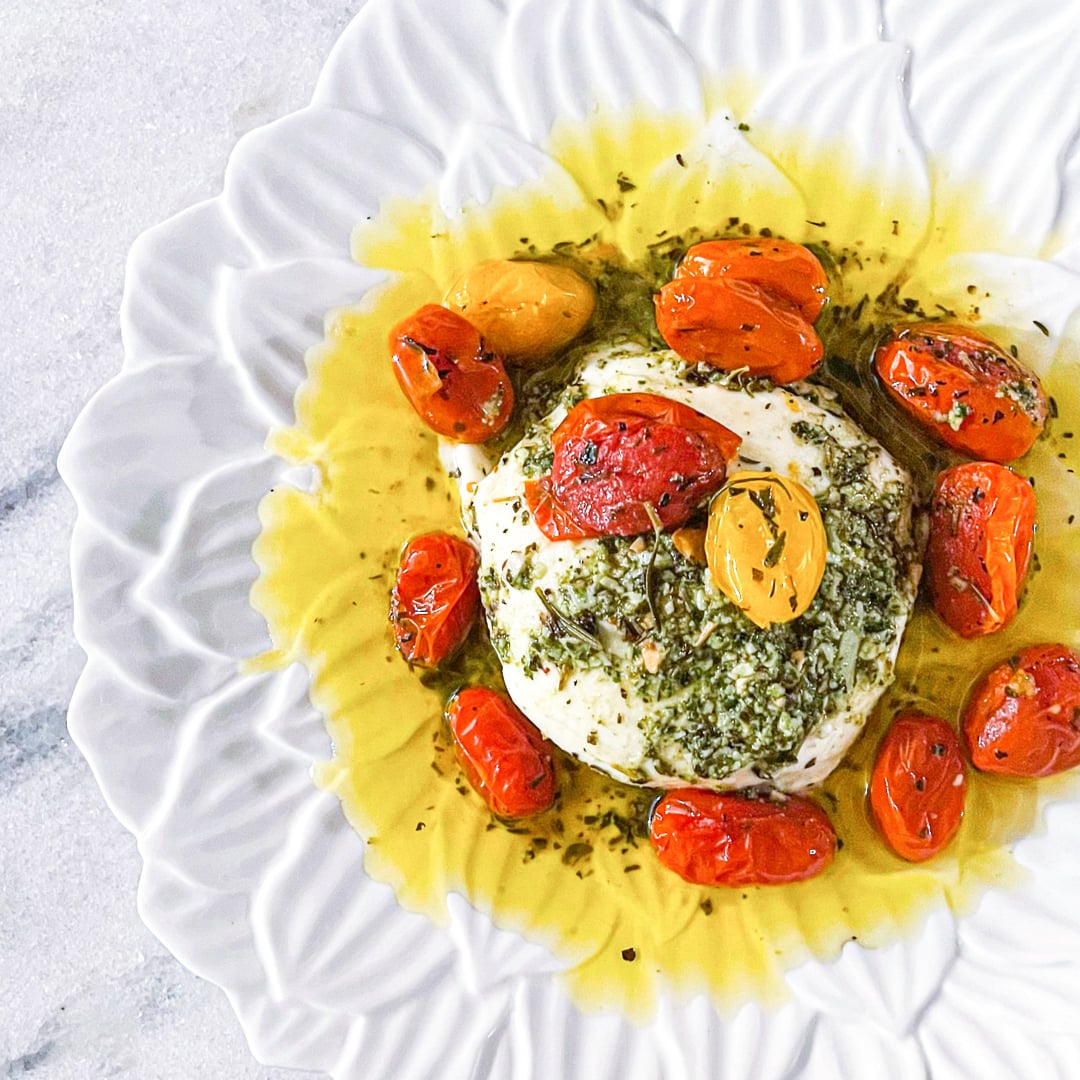 Photo of the Mozzarella with pesto and roasted tomatoes – recipe of Mozzarella with pesto and roasted tomatoes on DeliRec