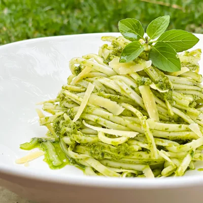 Recipe of Pupunha spaghetti with basil pesto on the DeliRec recipe website