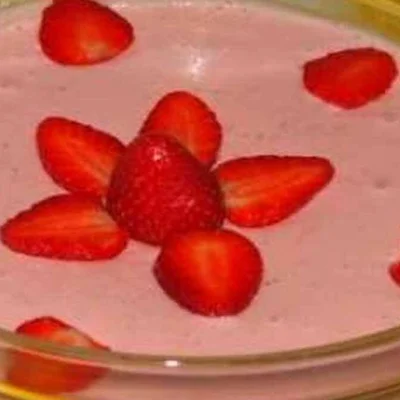Recipe of strawberry mousse on the DeliRec recipe website
