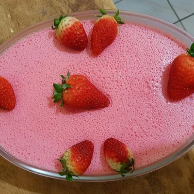 Recipe of SIMPLE AND DELICIOUS STRAWBERRY MOUSSE on the DeliRec recipe website