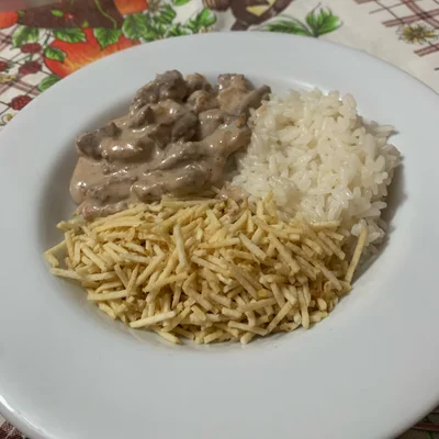 Recipe of Beef Stroganoff meat on the DeliRec recipe website