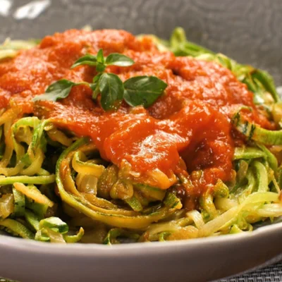 Spaghetti Zucchini Rezept auf der DeliRec-Rezept-Website