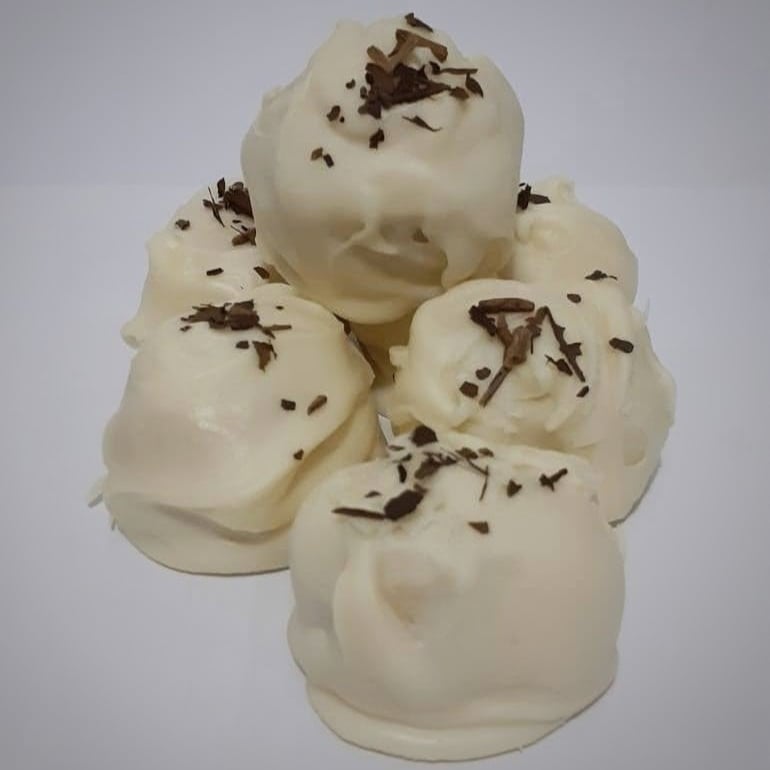 Photo of the White Chocolate Truffles with Lemongrass Tea – recipe of White Chocolate Truffles with Lemongrass Tea on DeliRec