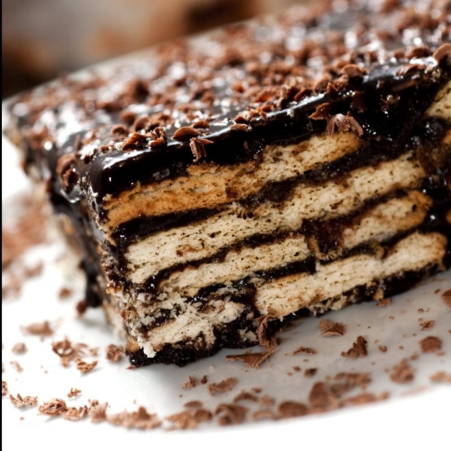 Photo of the Chocolate pavé with cornstarch biscuit – recipe of Chocolate pavé with cornstarch biscuit on DeliRec