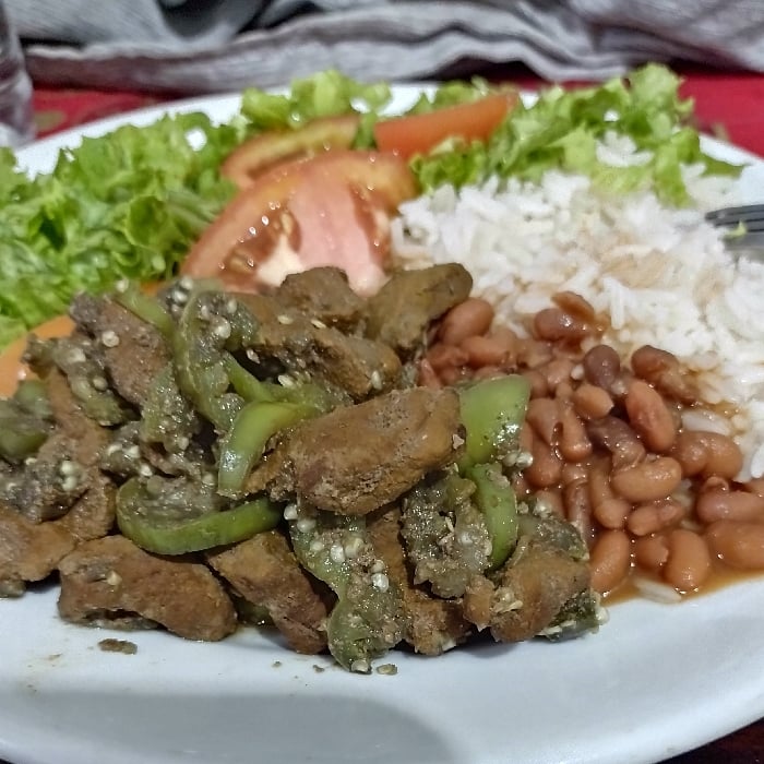 Photo of the Rice, beans, salad, liver with jilo, mother food – recipe of Rice, beans, salad, liver with jilo, mother food on DeliRec
