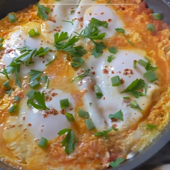 Foto da ovos ao molho de tomate  - receita de ovos ao molho de tomate  no DeliRec