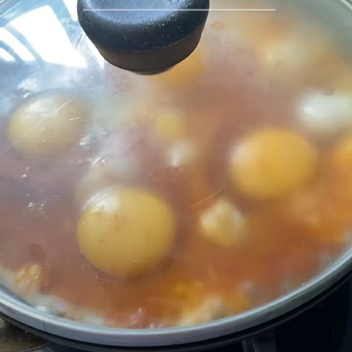 Foto da ovos ao molho de tomate  - receita de ovos ao molho de tomate  no DeliRec