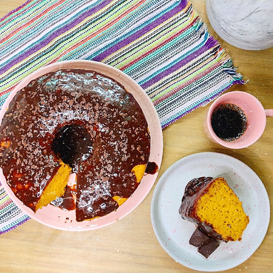 Foto da Bolo de cenoura com cobertura de chocolate 🍫 - receita de Bolo de cenoura com cobertura de chocolate 🍫 no DeliRec