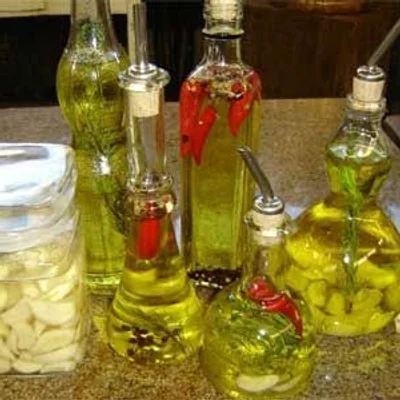 Homemade Olive Oil (seasoned oil) Alla Pipo