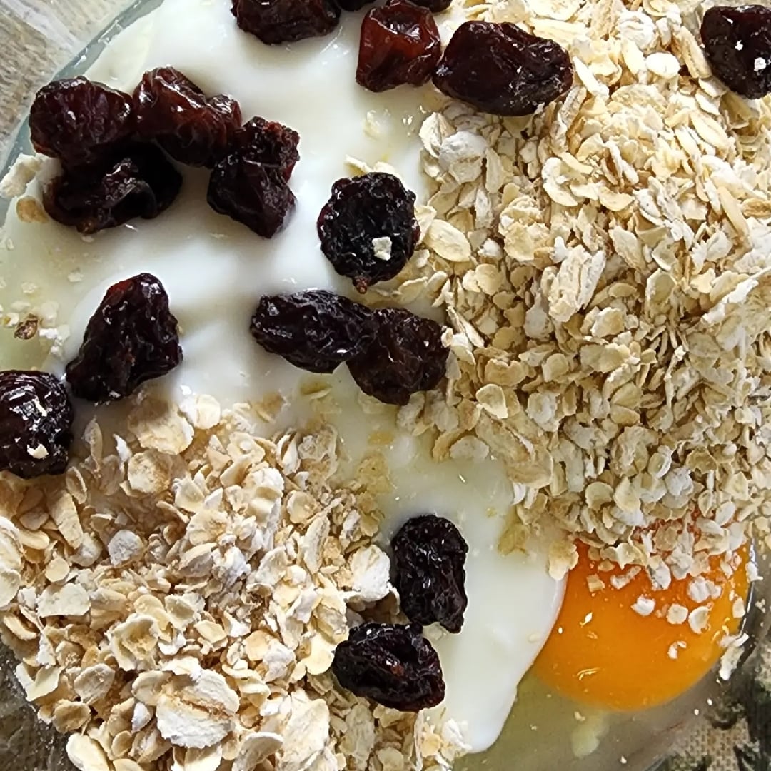 Photo of the Low-fat yogurt cupcake with raisins and oatmeal – recipe of Low-fat yogurt cupcake with raisins and oatmeal on DeliRec