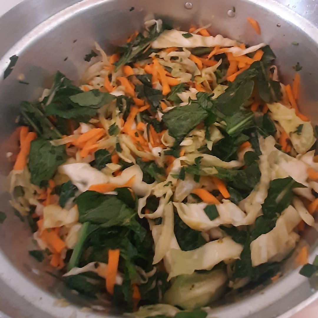 Photo of the Stir-fried Cabbage with Arugula and Carrots – recipe of Stir-fried Cabbage with Arugula and Carrots on DeliRec