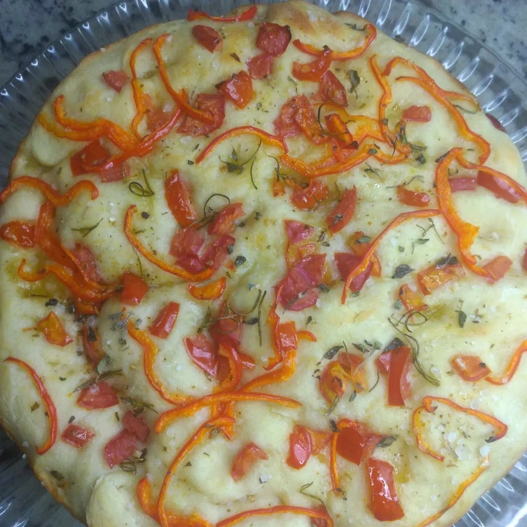 Photo of the Focaccia tomato and red pepper – recipe of Focaccia tomato and red pepper on DeliRec