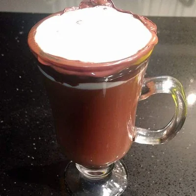 Recipe of Hot chocolate with whipped cream on the DeliRec recipe website