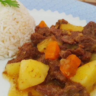 Recipe of Roast beef with potatoes on the DeliRec recipe website