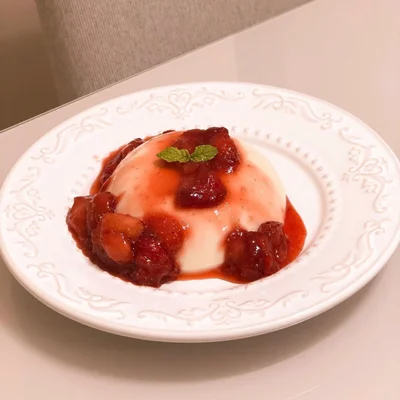 Recipe of Panna Cotta with Strawberry Sauce on the DeliRec recipe website
