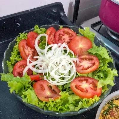 Recipe of Salad with tomato and onion on the DeliRec recipe website