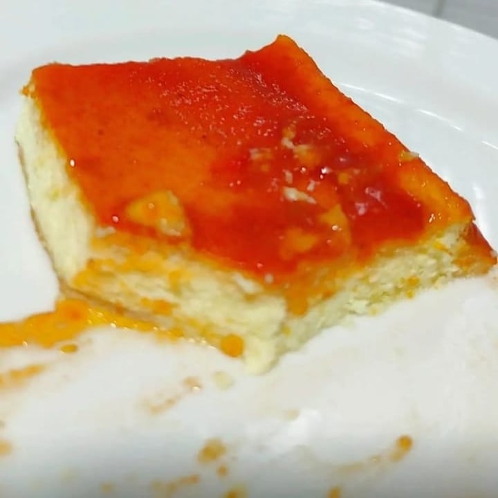 Foto da Torta de ricota  com calda. - receita de Torta de ricota  com calda. no DeliRec