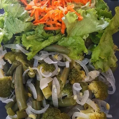 Recipe of Lettuce, broccoli and green beans salad. on the DeliRec recipe website