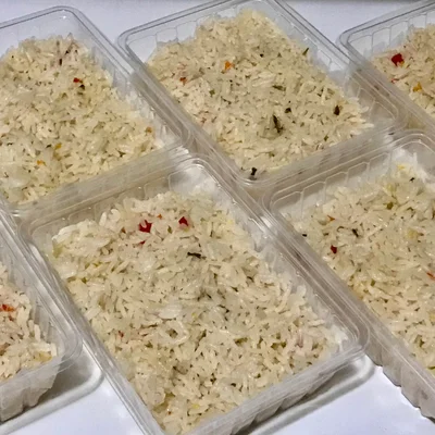 Recipe of Seasoned rice with tips for freezing. on the DeliRec recipe website