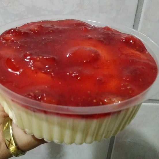 Foto da Sobremesa gelada de morango - receita de Sobremesa gelada de morango no DeliRec