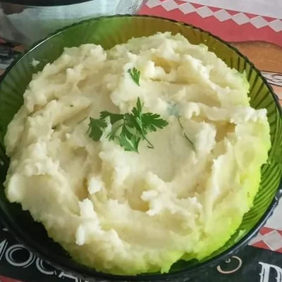 Recipe of simple mashed potato on the DeliRec recipe website