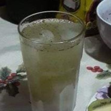 Foto da Suco de limão com hortelã  - receita de Suco de limão com hortelã  no DeliRec
