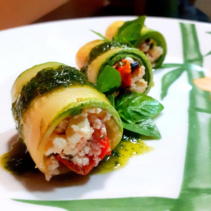 Photo of the Zucchini Roll with Herb Oil – recipe of Zucchini Roll with Herb Oil on DeliRec
