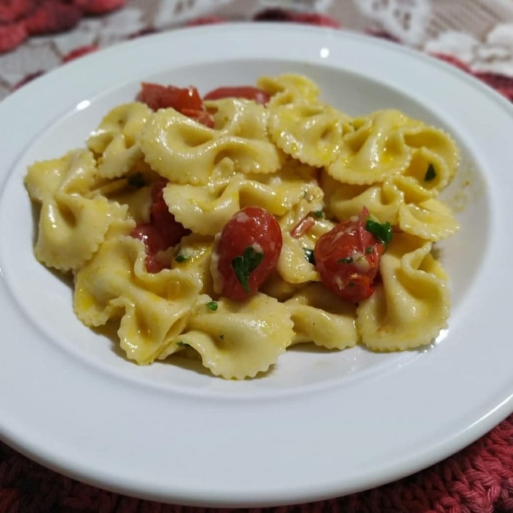 Photo of the Pasta with Brie Cheese and Cherry Tomato – recipe of Pasta with Brie Cheese and Cherry Tomato on DeliRec