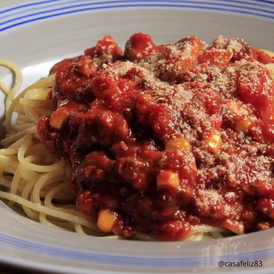 Receita de Espaguete à bolonhesa  no site de receitas DeliRec